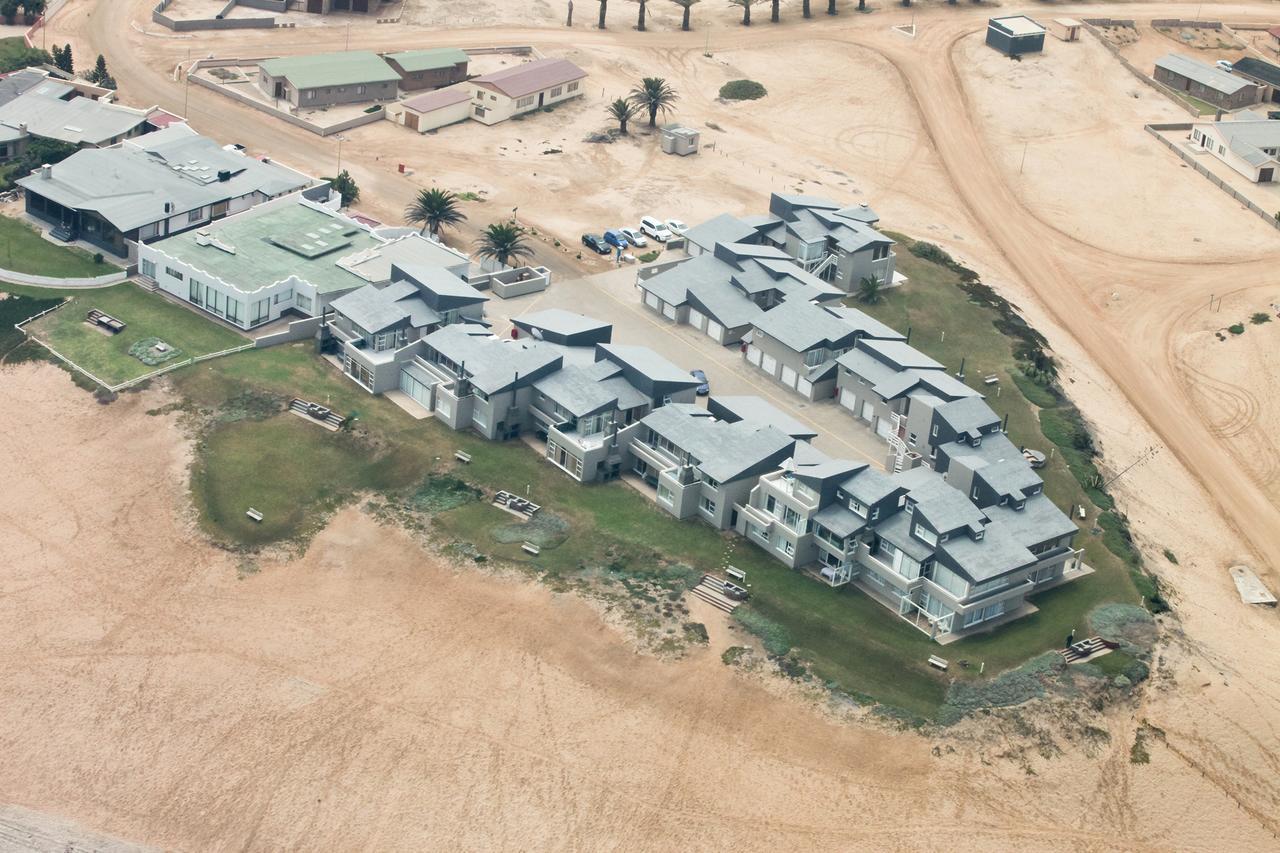 First Group Desert Rose Henties Bay Exterior foto